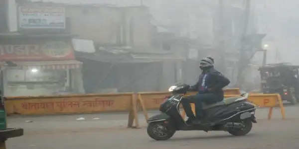 ग्वालियर: लगातार गुरुवार को भी रही ठिठुरन भरी ठंड, अधिकतम पारा 14.7 डिग्री पर