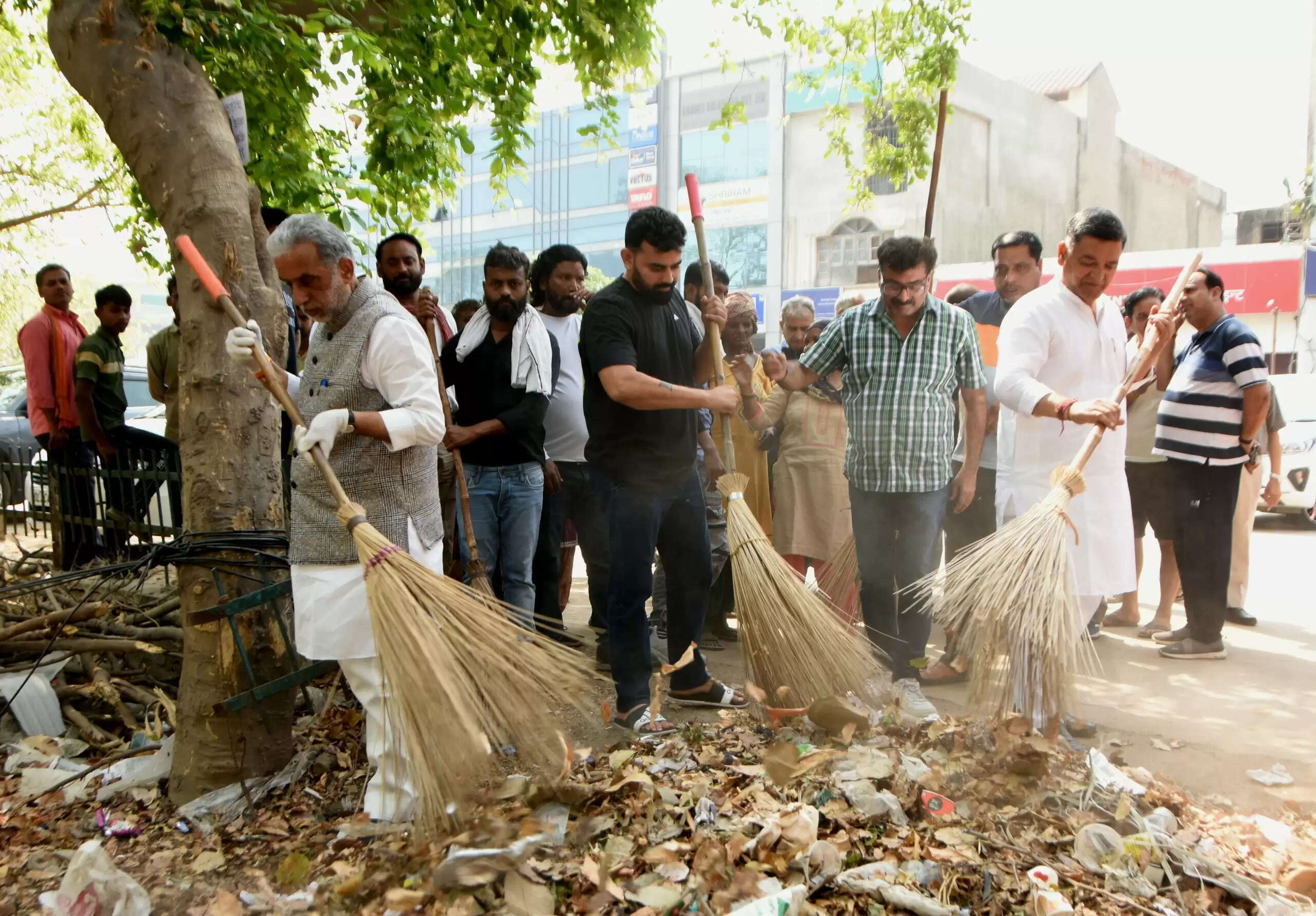 फरीदाबाद : सफाई एक वर्ग की जिम्मेदारी नहीं, पूरे समाज का नैतिक कर्तव्य : कृष्णपाल गुर्जर