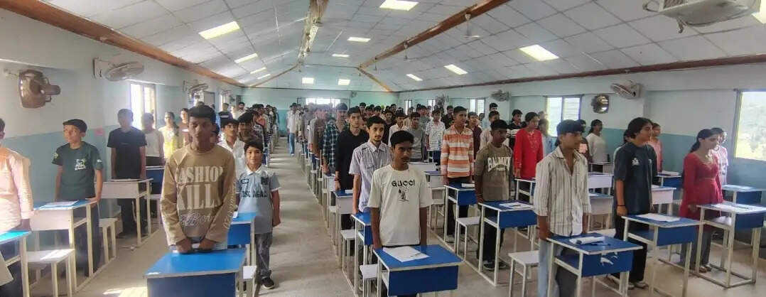 एबीवीपी ने करवाई स्वामी विवेकानंद सामान्य ज्ञान प्रतियोगिता, सैकड़ों छात्रों ने लिया भाग
