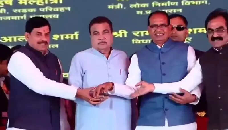 (लीड) गडकरी ने मप्र के विदिशा को दी 4400 करोड़ लागत की आठ सड़क परियोजनाओं की सौगात