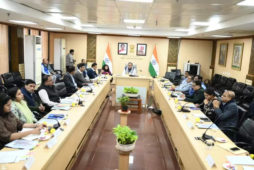 दिल्ली सचिवालय में स्टेट रोड सेफ्टी काउंसिल की हुई बैठक, मंत्री ने दिए दिशा-निर्देश