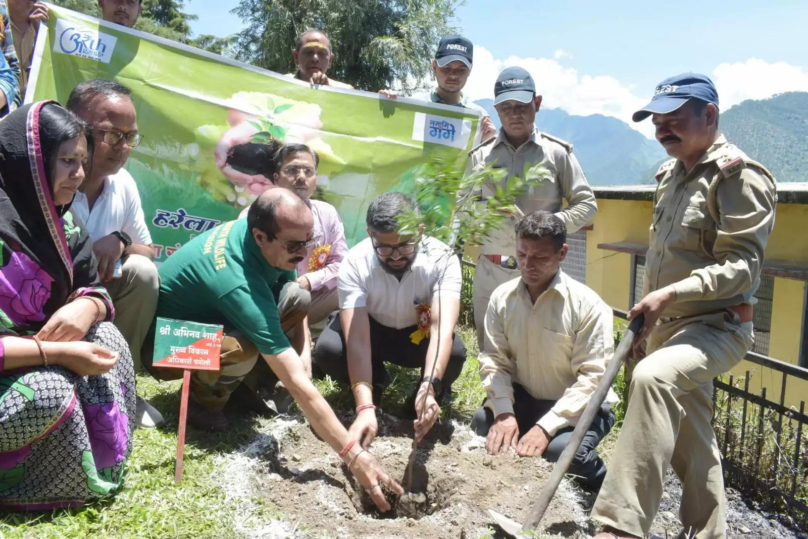 हरेला पर्व पर जिलेभर में हुए कार्यक्रम, पौधरोपण कर दिया पर्यावरण संरक्षण का संदेश