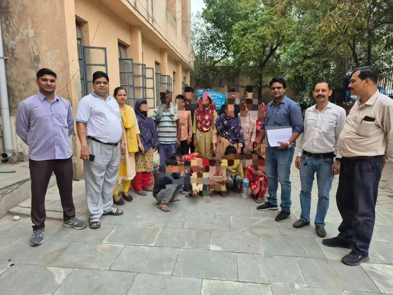 सीमापुरी से 16 बांग्लादेशी नागरिक गिरफ्तार