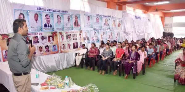 शिक्षा में निवेश ही समाज और देश के विकास की सबसे बड़ी पूंजी : कलेक्टर अबिनाश मिश्रा