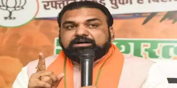राज्य के निजी स्कूल पर सम्राट सरकार ने कसा नकेल,किताबें-यूनिफॉर्म एवं फीस पर दिये कड़े निर्देश