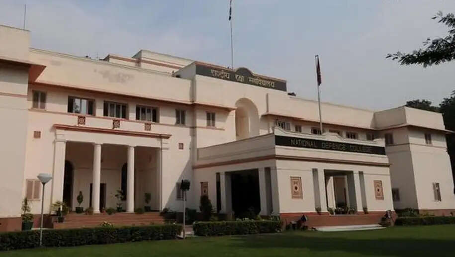 इतिहास के पन्नों में 27 अप्रैल : 1960 में नई दिल्ली में नेशनल डिफेंस कॉलेज की शुरुआत