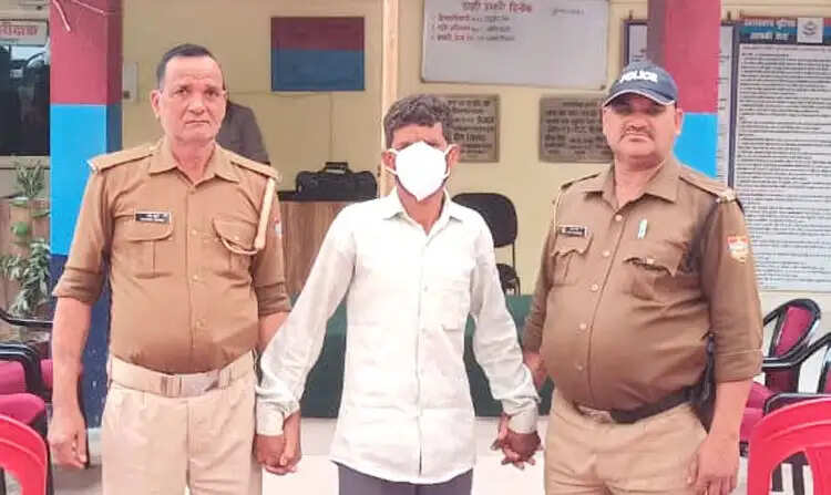 गोकशी में फरार आरोपित गिरफ्तार