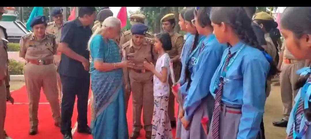 राज्यपाल ने 26वीं वाहिनी पीएसी परेड ग्राउंड का किया निरीक्षण, प्रशिक्षुओं ने किया योग व फुल ड्रिल प्रदर्शन