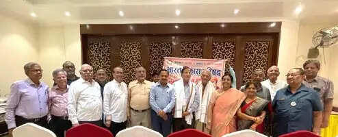 प्रो. राजेश गर्ग भाविप प्रयाग शाखा के अध्यक्ष, डॉ. जगदीश्वर द्विवेदी सचिव और गगन मोहन कोषाध्यक्ष निर्वाचित