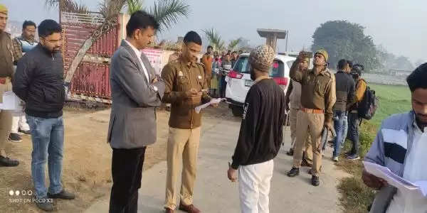 पुलिस आरक्षी परीक्षा में दूसरे के स्थान पर परीक्षा दे रहे दो युवकों सहित चार गिरफ्तार