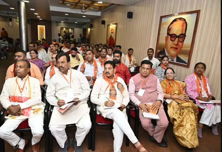 मुसलमानों की भलाई के लिए लाया गया वक़्फ़ संशोधन बिल: केशव प्रसाद मौर्य