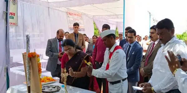 अनूपपुर: राष्ट्रीय लोक अदालत में 899 प्रकरणों का निराकरण, 1.40 करोड़ से अधिक की राशि अवॉडिड