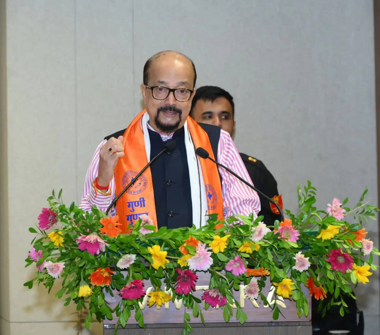 मोबाइल और डिजिटल एडिक्शन से बचें, मानव बुद्धि ही सर्वाेच्च : राज्यपाल