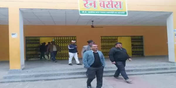बाराबंकी में अधिकारियाें ने किया ठंड से बचाव की व्यवस्थाओं का निरीक्षण