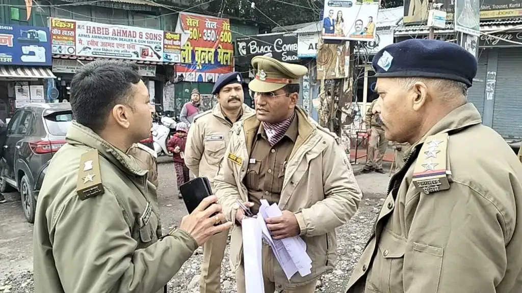 यूसीसी को लेकर अलर्ट, पुलिस फोर्स के साथ मौके पर एसएसपी तैनात