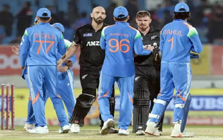 राजकोट वनडे : डेरिल मिचेल के नाबाद 131 रनों से न्यूजीलैंड ने भारत को 7 विकेट से हराया