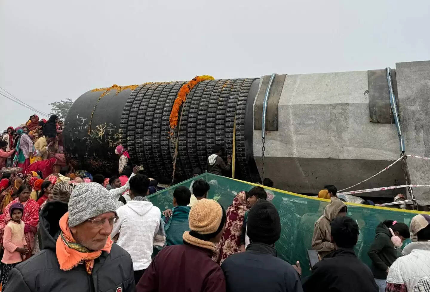 दुनिया की सबसे विशाल शिवलिंग की स्थापना को लेकर जोर-शोर से हो रही है तैयारी