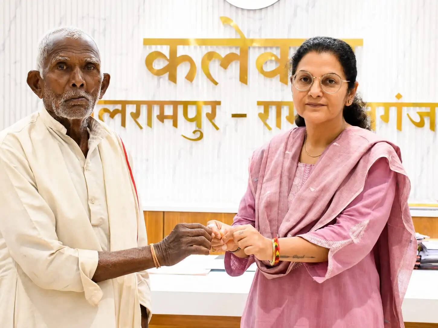 बलरामपुर : 72 वर्षीय जमुना प्रसाद को मिला श्रवण यंत्र