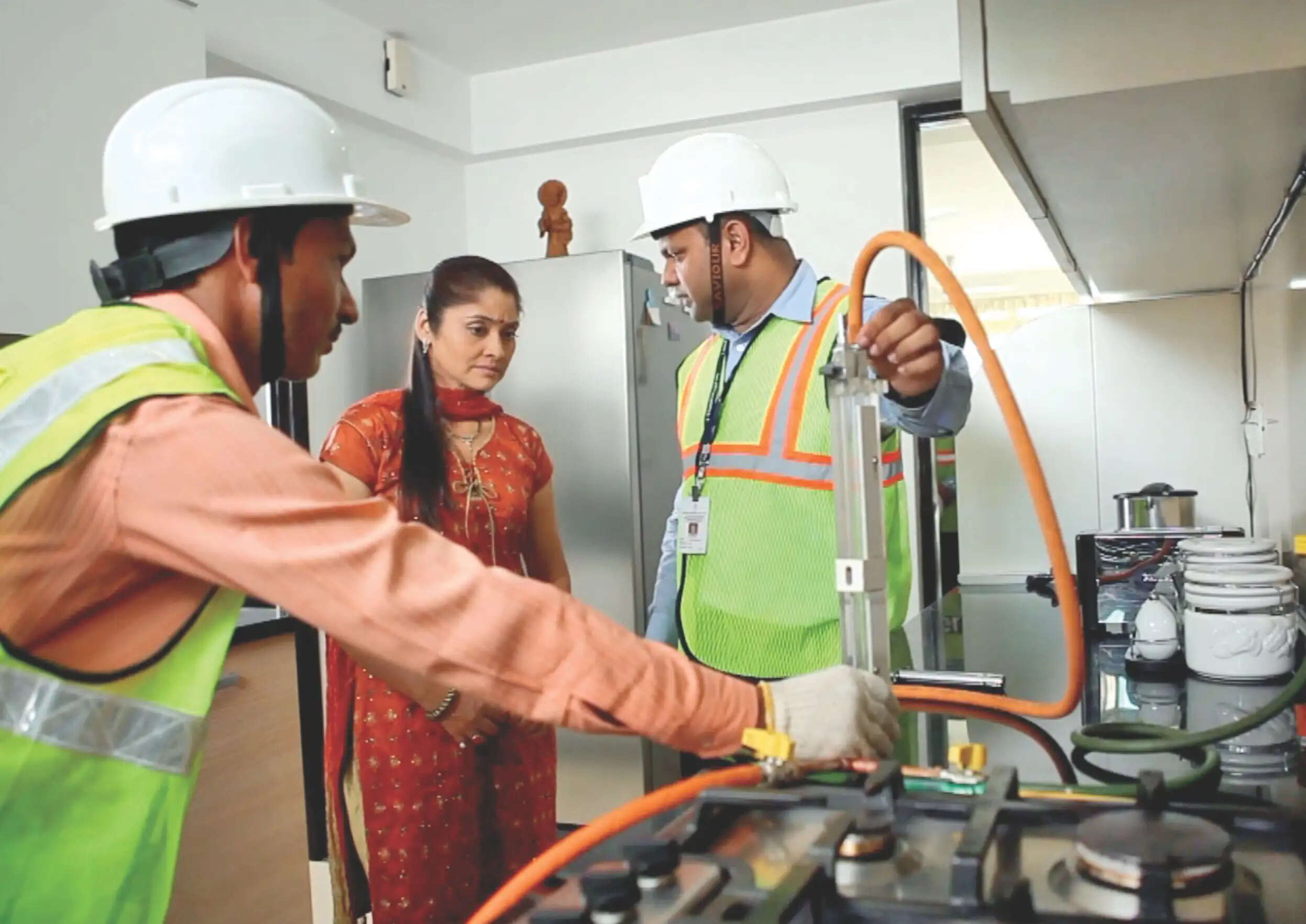 सीएनजी-पीएनजी नेटवर्क विस्तार के लिए बेहतर प्रदर्शन कर रही:एसीएस माइंस अपर्णा अरोड़ा