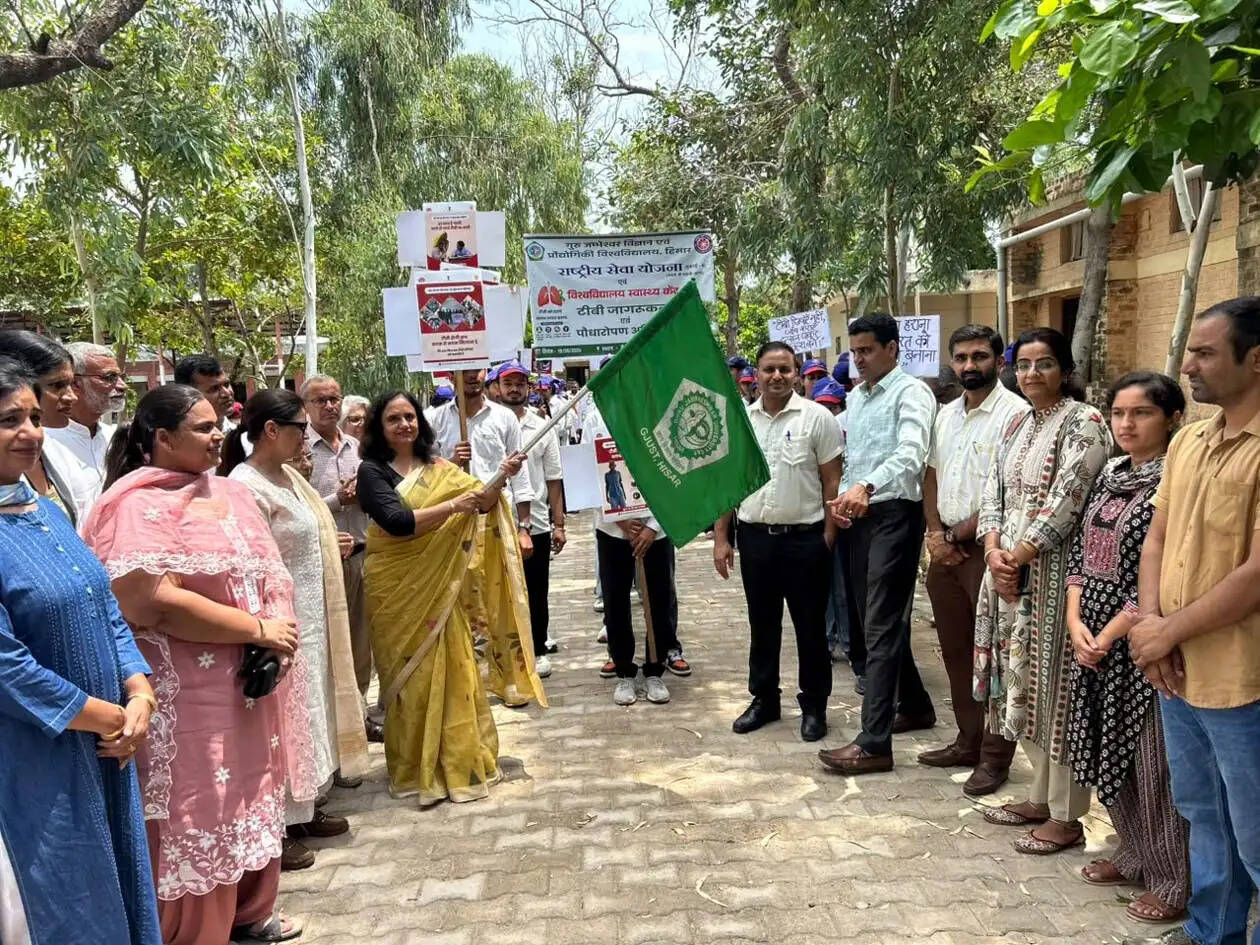 हिसार : टीबी केवल एक व्यक्ति की बीमारी नहीं, बल्कि पूरे परिवार व समाज को करती प्रभावित : डॉ. वंदना बिश्नोई