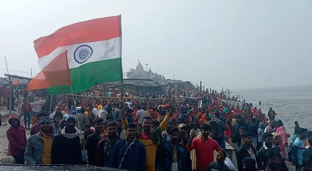 राम मंदिर प्राण प्रतिष्ठा को लेकर निकाली गई कलश शोभायात्रा