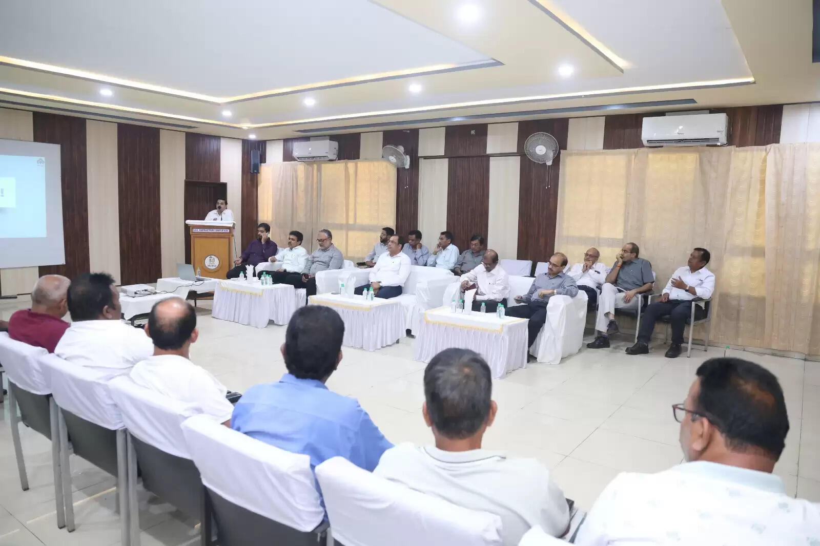 एसआरयू इफिको में प्रबंधन-श्रमिक संवाद में उत्पादन और चुनौतियों पर मंथन