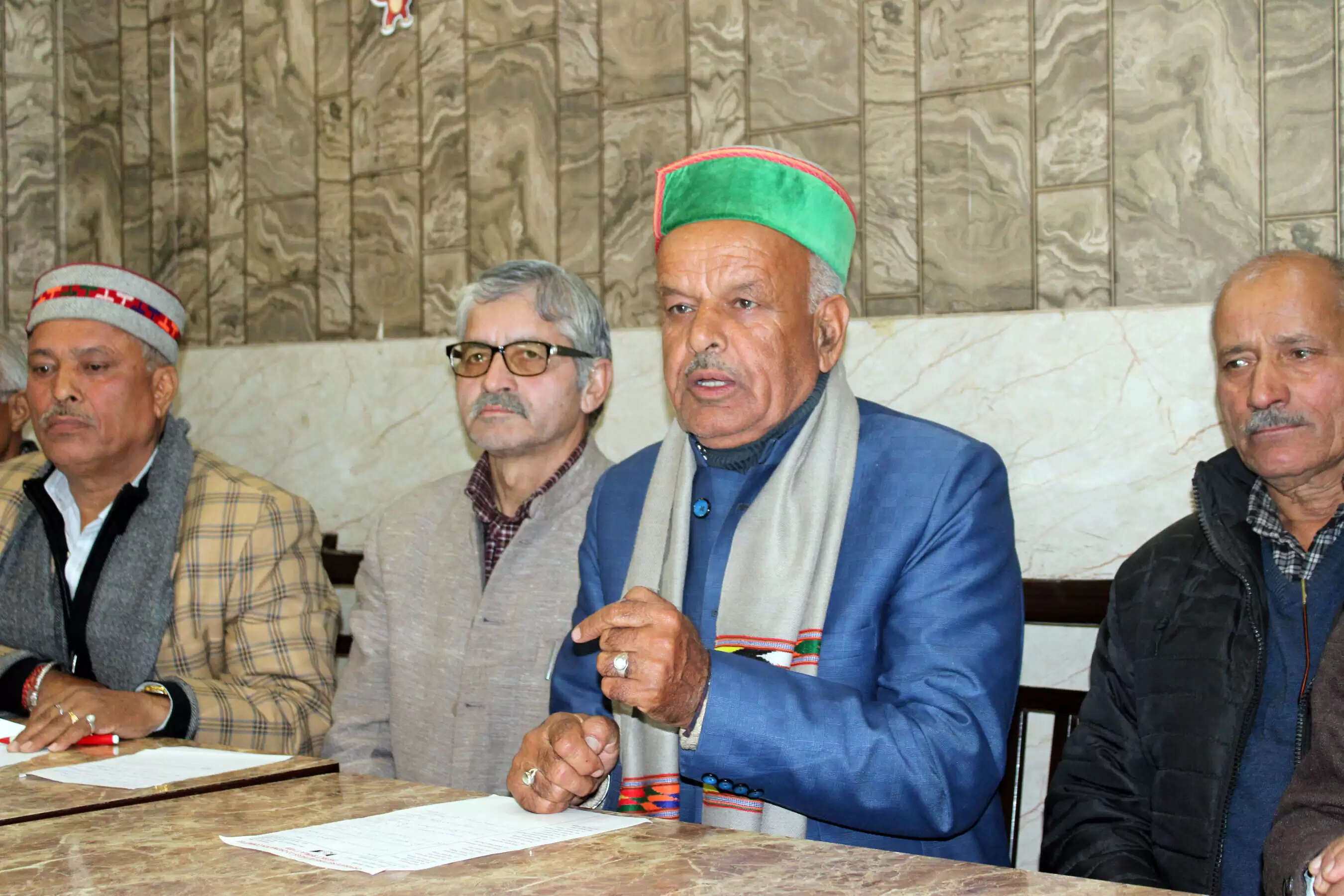 मंडी में हिमाचल प्रदेश कॉरपोरेट सेक्टर पेंशनर्स संयुक्त फ्रंट' गठित, सरकार को याद दिलाया चुनावी वादा