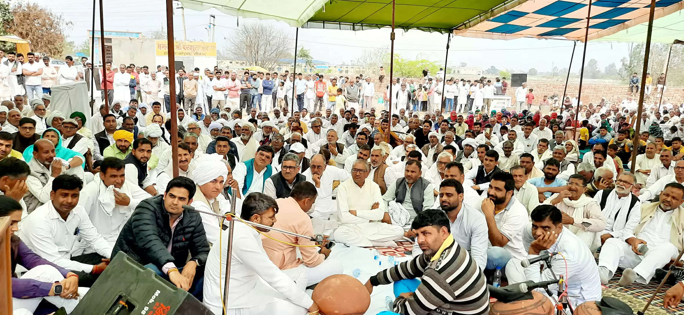 गोरखपुर में सर्वजातीय महापंचायत, समगोत्र में विवाह पर अंकुश, मृत्यु भोज पर प्रतिबंध और डीजे की जगह बजेंगे पारंपरिक वाद्य यंत्र