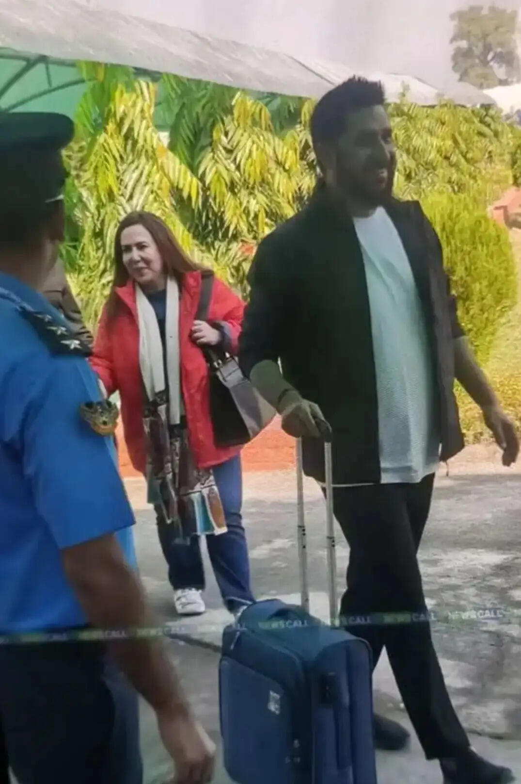 नेपाल के नेता लामिछाने परिवार के साथ बनबसा सीमा से भारत पहुंचे