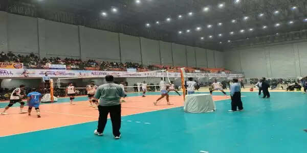 नेशनल वॉलीबॉल चैंपियनशिप: दूसरे दिन खिलाड़ियों ने दिखाया दम, हर अंक के लिए दिखी जद्दोजहद