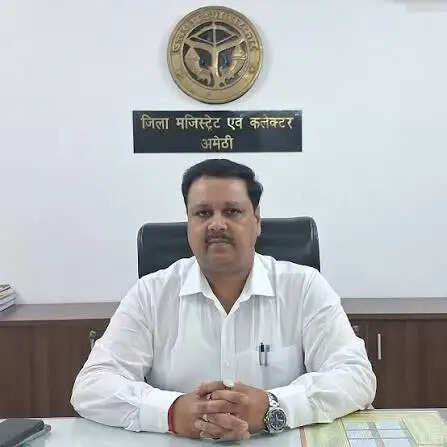 अत्यधिक बारिश के चलते अमेठी में कक्षा 1 से 8 तक के स्कूल बंद।