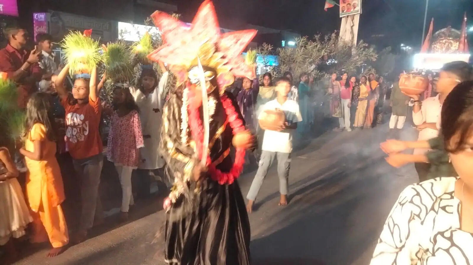 अनूपपुर: नवरात्र के नौंवे दिन काली नृत्य के साथ हुआ जवारा विसर्जन,भक्ति में झूमते रहें श्रद्धालु