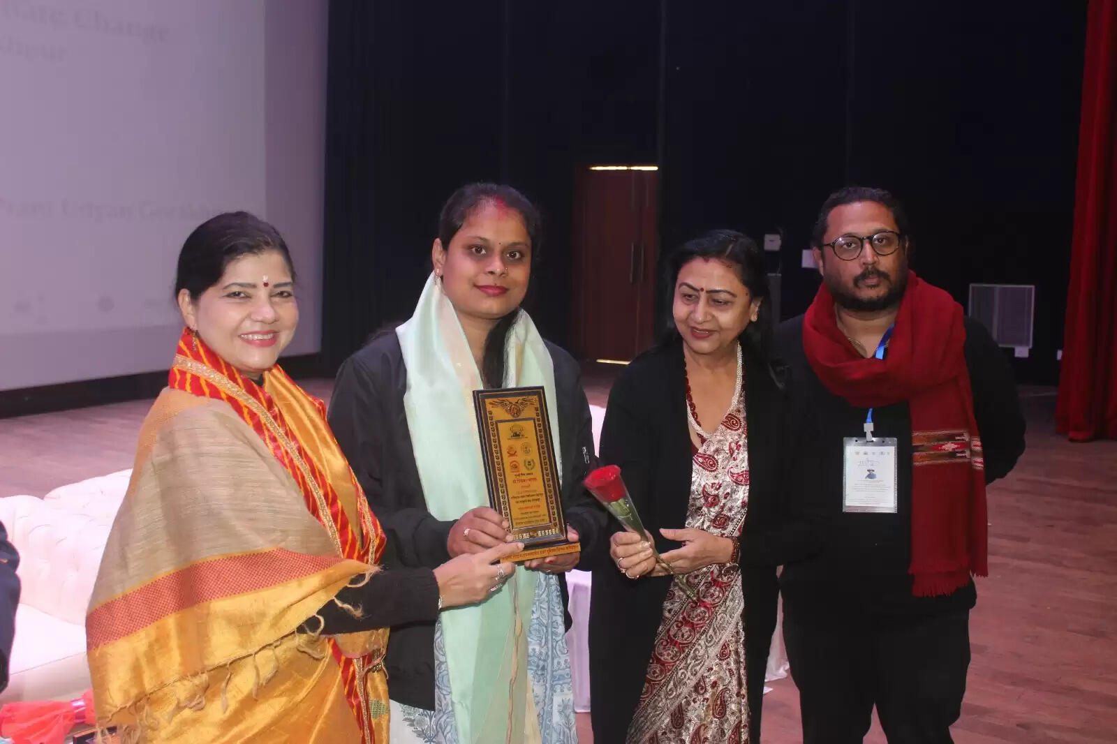 पर्यावरण फिल्म महोत्सव में डॉ. प्रियंका भारती ‘पृथ्वी मित्र पुरस्कार’ से सम्मानित