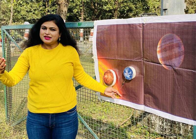 आकाश में शनिवार को एक सीध में होंगे पृथ्वी, बृहस्पति और सूर्य