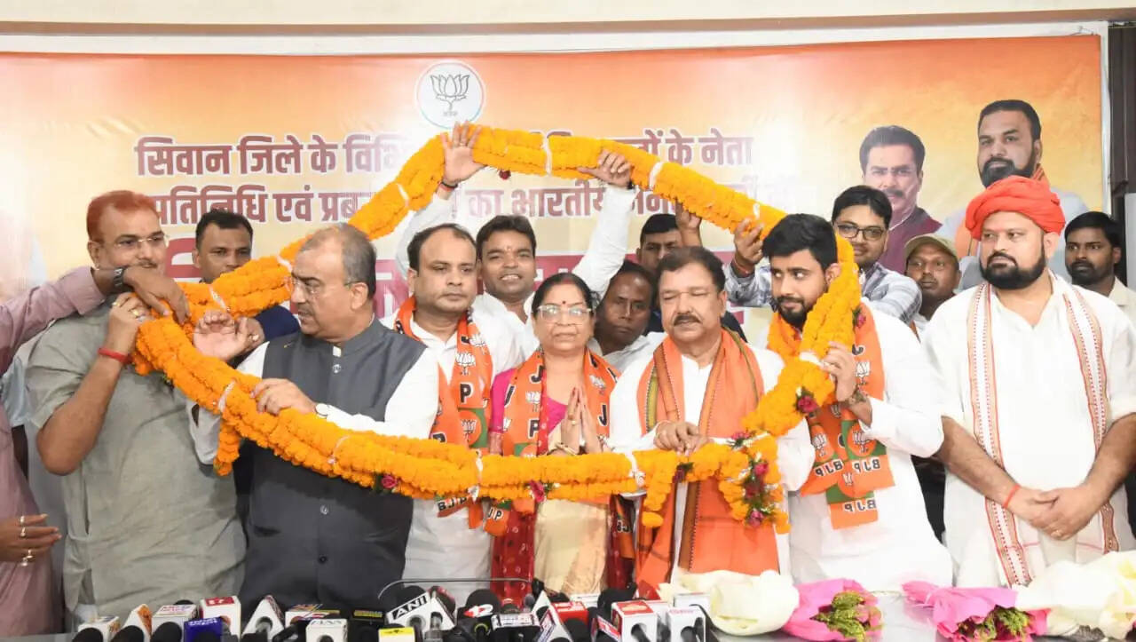 सारण-सिवान के कई प्रभावशाली नेता भाजपा में हुए शामिल