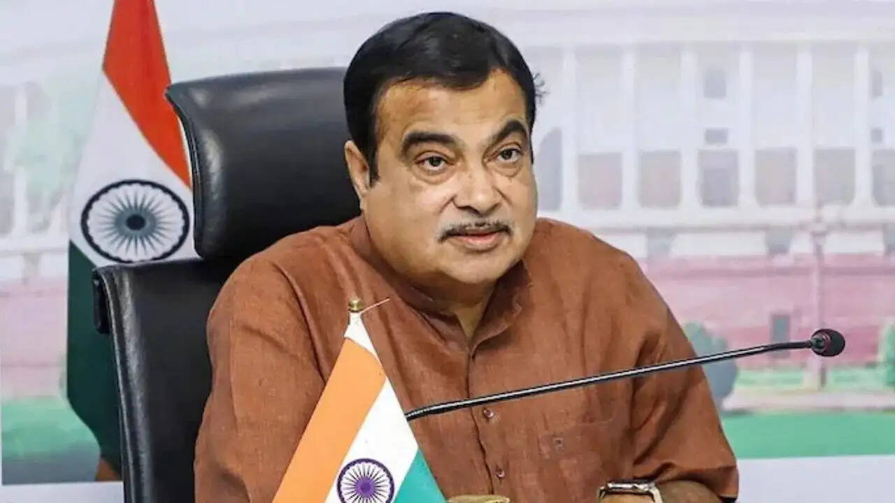 स्वदेशी कौशल और आधुनिक तकनीक ही आत्मनिर्भर भारत की वास्तविक आधारशिला: गडकरी