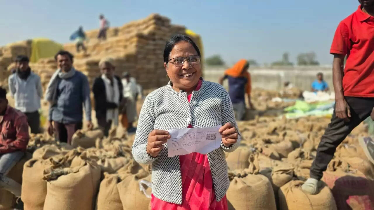 अंबिकापुर: धान खरीद व्यवस्था मनोरमा पाठक ने की व्यवस्था की खुलकर सराहना