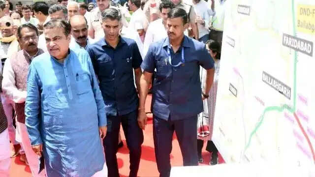 फरीदाबाद : पुल निर्माण में गड़बड़ी मिली तो कंपनी हाेगी ब्लैकलिस्ट : नितिन गडकरी