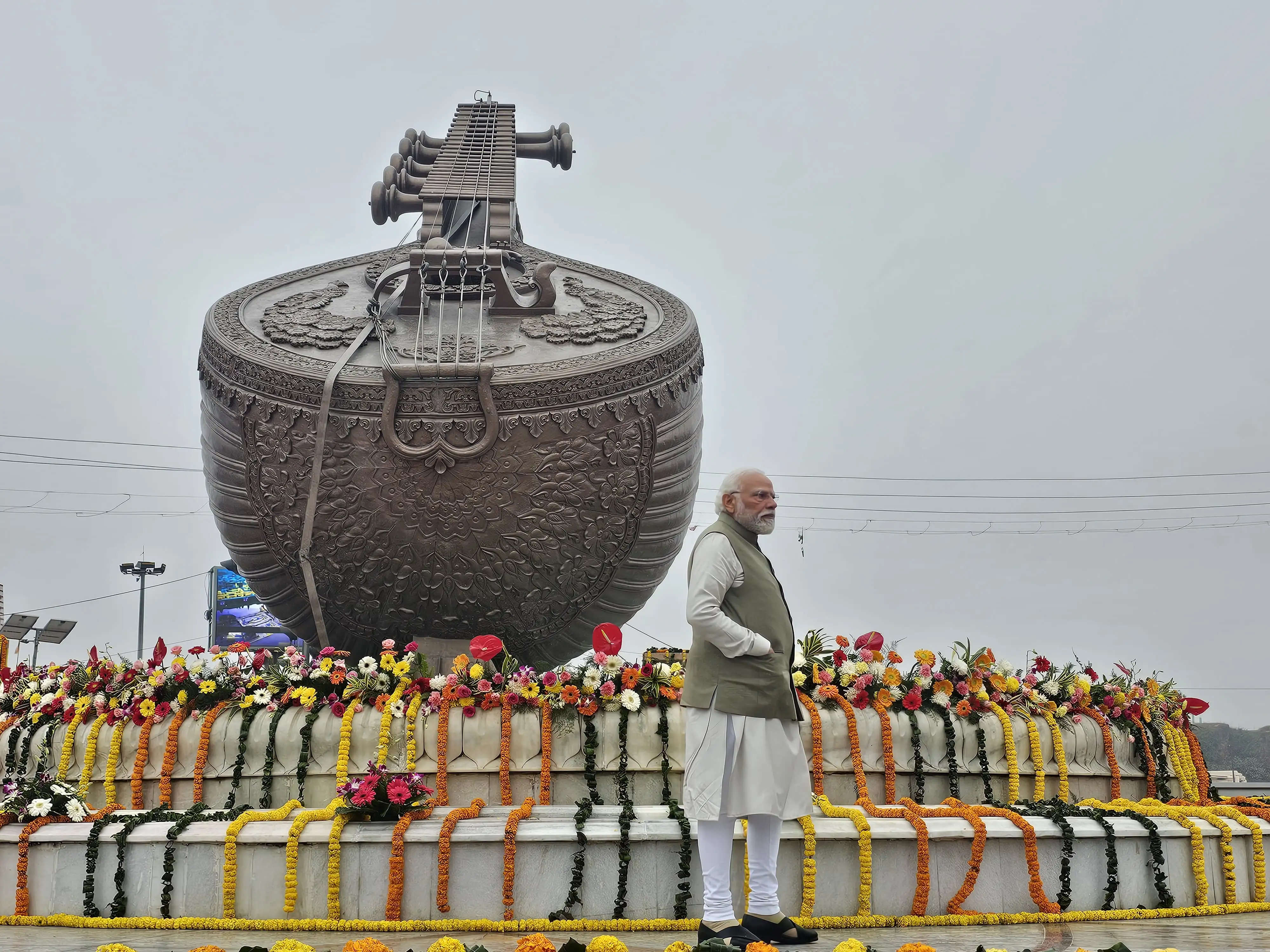 अयोध्या में लता मंगेशकर चौक की सुंदरता देख प्रधानमंत्री हुए भाव विभोर