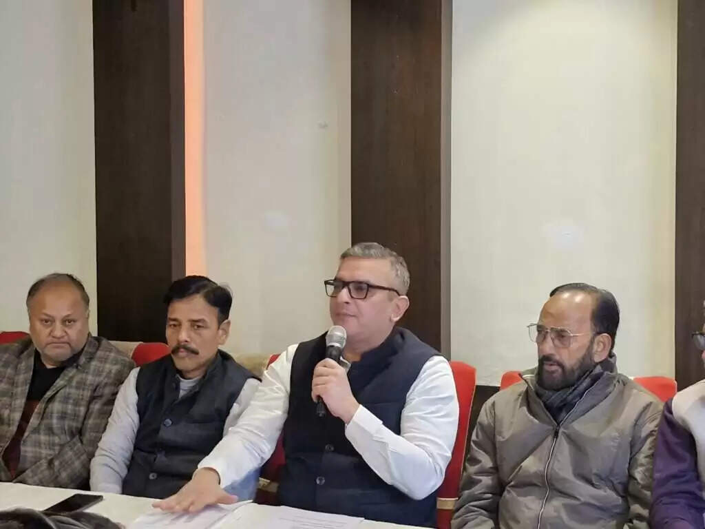 मनरेगा का नाम बदलना महात्मा गांधी का अपमान : हृदयेश