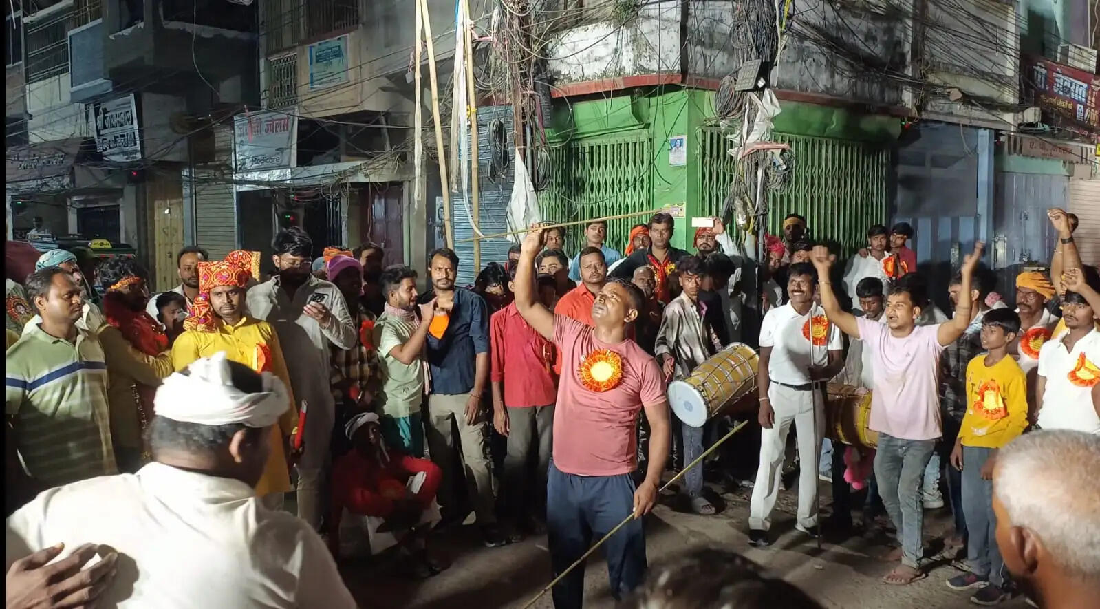 छपरा में लगभग 30 घंटे तक चले शोभायात्रा के बाद हुआ प्रतिमा विसर्जन हुआ