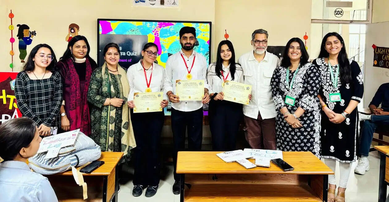 हिसार : मीडिया क्षेत्र में सफलता के लिए रचनात्मकता के साथ-साथ विषय की गहन समझ भी आवश्यक : प्रो. योगेश चाबा