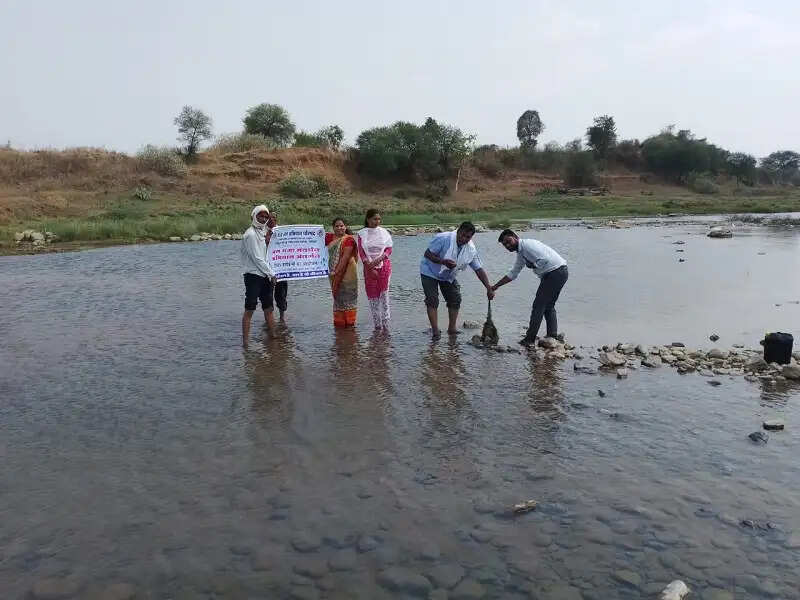 जल गंगा संवर्धन अभियान के तहत मप्र में जन-भागीदारी से हो रहा जल संरचनाओं का संरक्षण