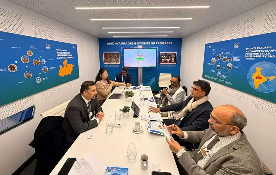 मध्‍य प्रदेश की मल्टीमॉडल लॉजिस्टिक्स और सप्लाई चेन निवेश पर क्रेसेंट एंटरप्राइजेज के साथ हुई अहम चर्चा