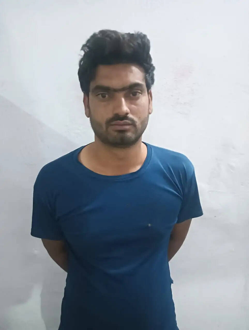 फरीदाबाद : मोटरसाइकिल छीन, आग लगाने वाले युवक को पुलिस ने दबोचा