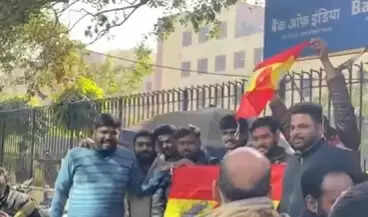 करूर भगदड़ मामले में सीबीआई के समक्ष पेश हुए टीवीके अध्यक्ष व अभिनेता विजय