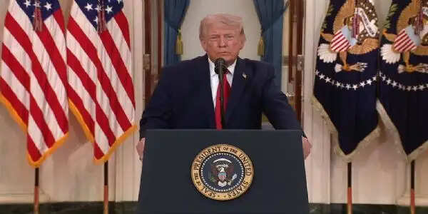 डोनाल्ड ट्रंप का देशवासियों से सब्र रखने का आह्वान