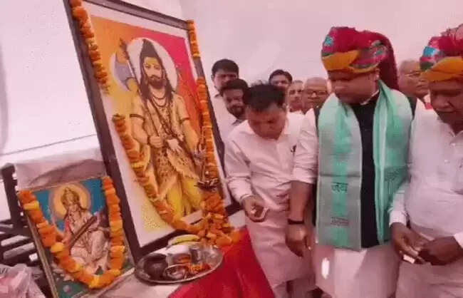 नारनौलः भगवान परशुराम ने समाज को ‘शास्त्र और शौर्य’ के संस्कार दिएः गौरव गौतम