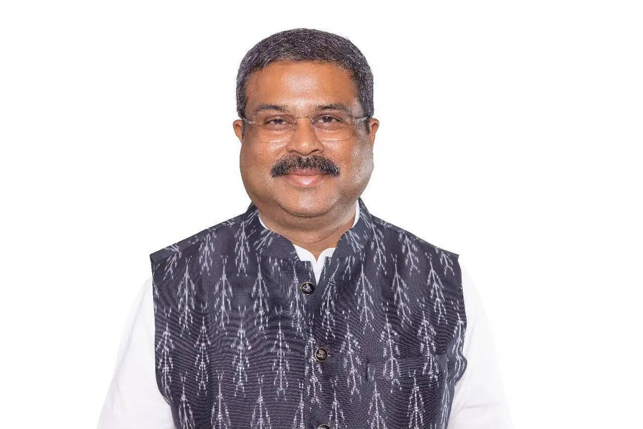 प्रधानमंत्री के दिवंगत पिता पर टिप्पणी कांग्रेस की हताशा और गिरती साख का प्रतीक: धर्मेंद्र प्रधान