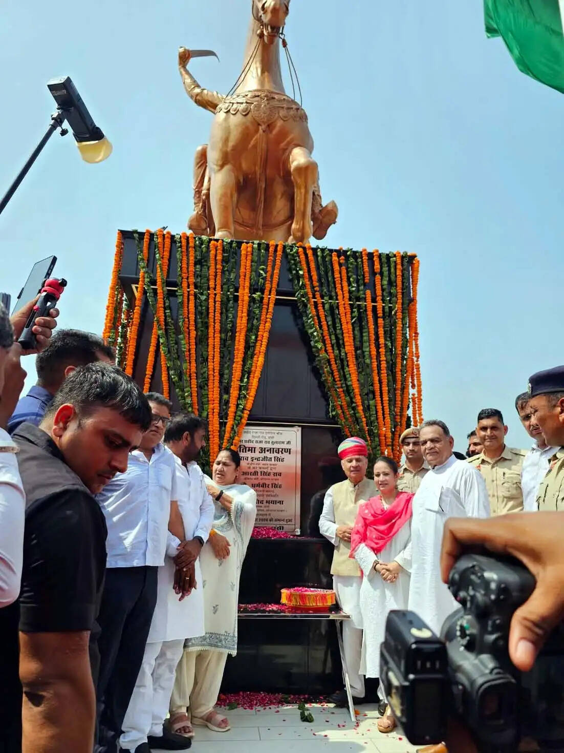 हांसी : राव तुलाराम का बलिदान देश की साझा विरासत, उनकी वीरगाथा युवाओं को देती रहेगी प्रेरणा : राव इंद्रजीत